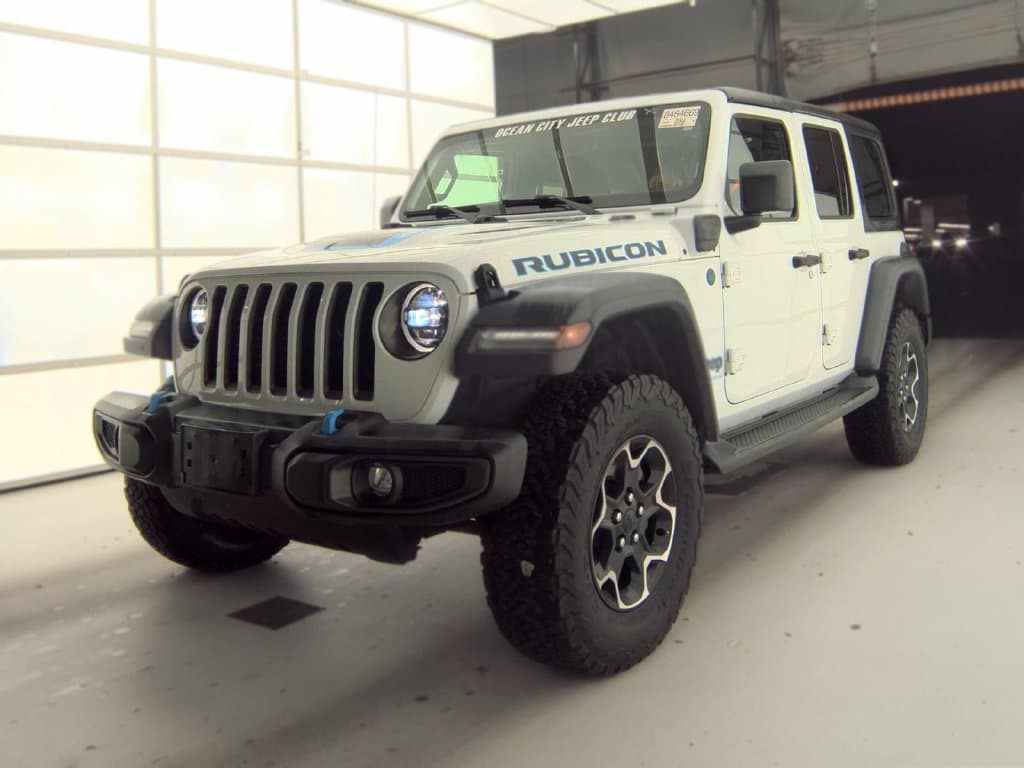 2023 Jeep Wrangler Base — photo 1 of 6