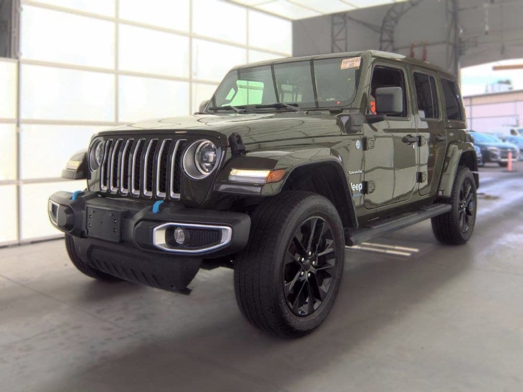 2023 Jeep Wrangler Base — photo 1 of 6