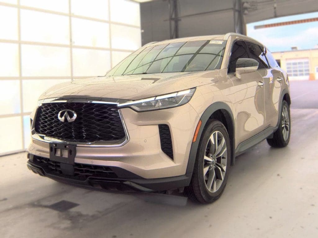 2023 INFINITI QX60 LUXE — photo 1 of 6