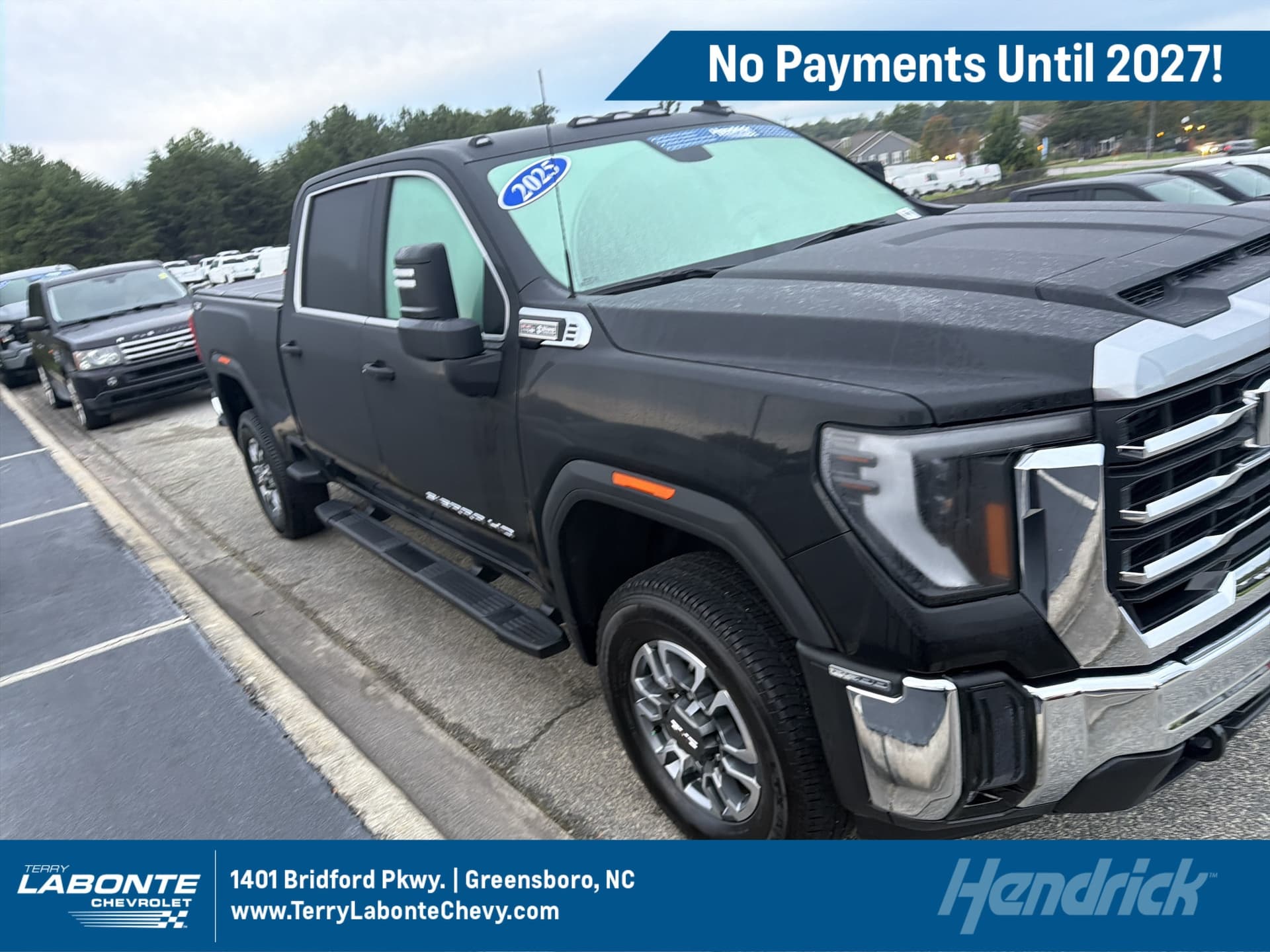2025 GMC Sierra 2500HD SLE — photo 1 of 12
