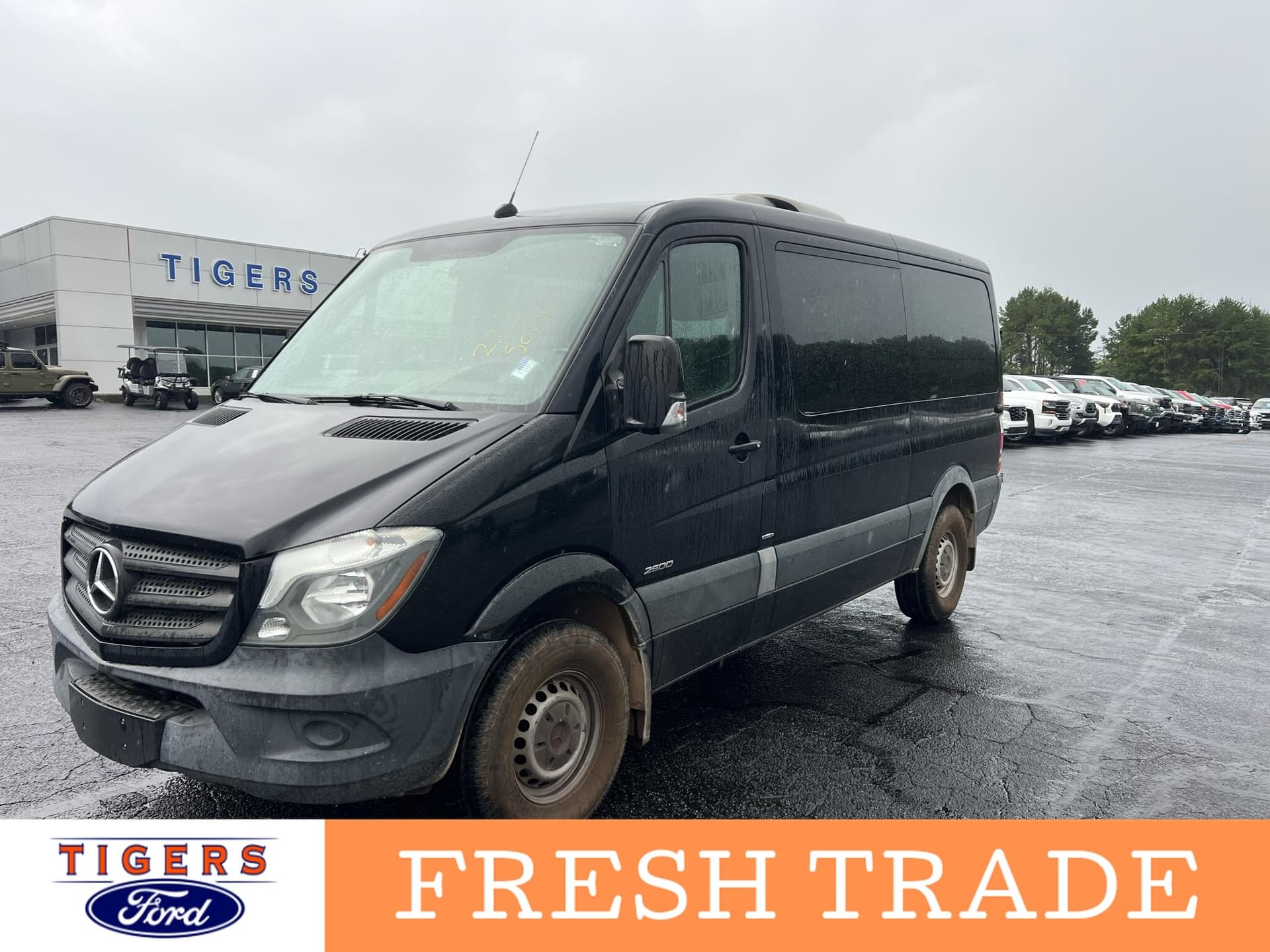 2016 Mercedes-Benz Sprinter Cargo Vans Base — photo 1 of 3