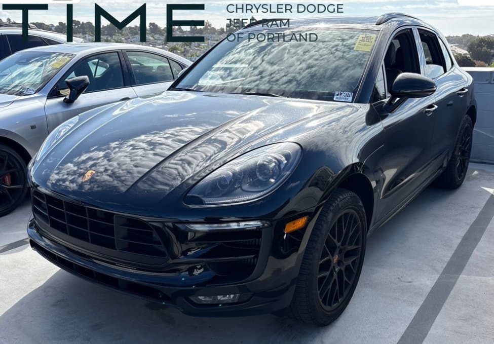 2018 Porsche Macan GTS — photo 1 of 7