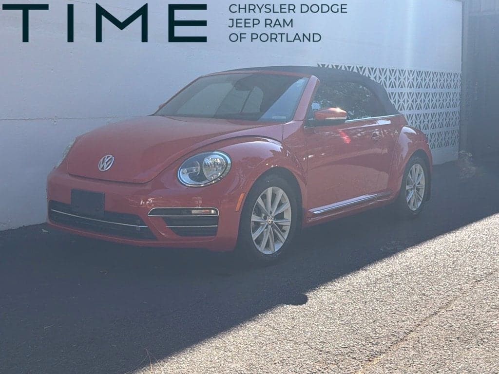 2017 Volkswagen Beetle 1.8T SE — photo 1 of 4