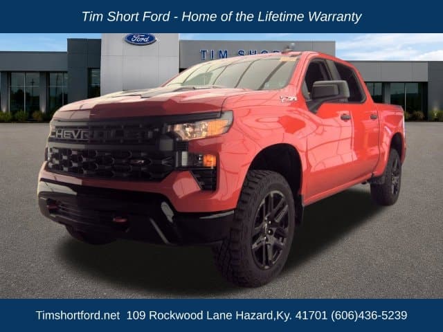 2024 Chevrolet Silverado 1500 Custom Trail Boss — photo 1 of 7