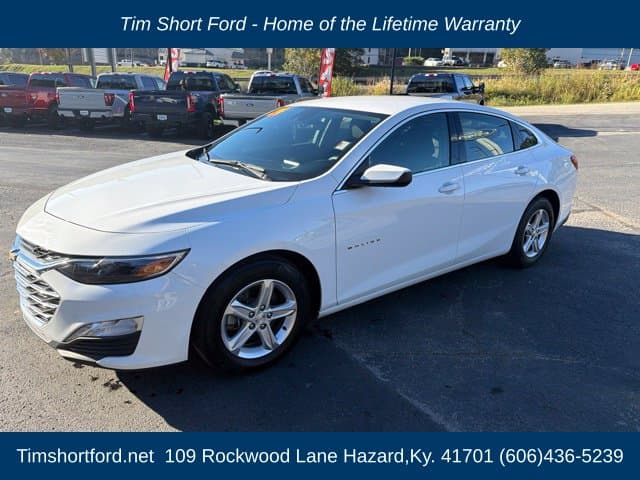 2024 Chevrolet Malibu 1LT — photo 1 of 28