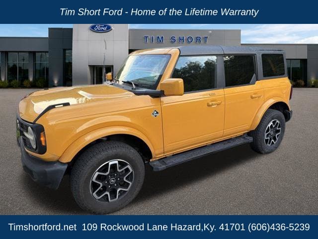 2022 Ford Bronco Base — photo 1 of 5