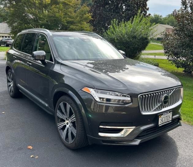 2024 Volvo XC90 Recharge Plug-In Hybrid Base — photo 1 of 7