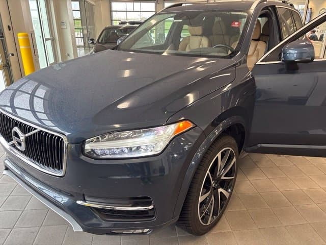 2019 Volvo XC90 Base — photo 1 of 5