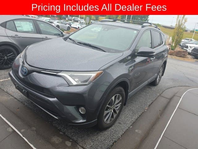 2017 Toyota RAV4 Hybrid XLE — photo 1 of 10
