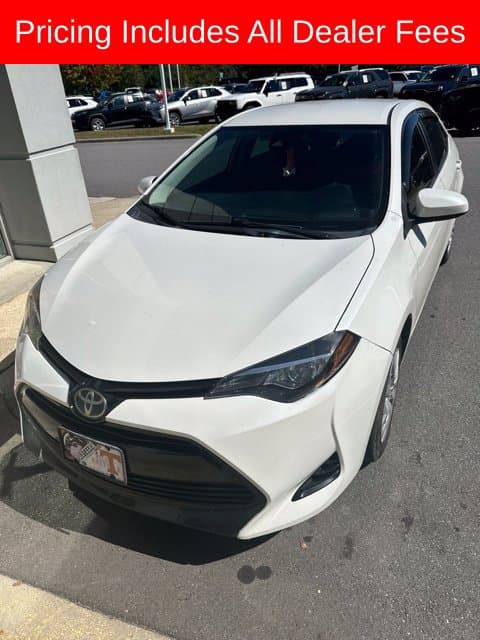 2018 Toyota Corolla LE — photo 1 of 11