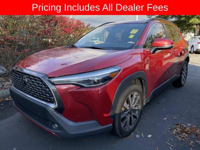 2023 Toyota Corolla Cross XLE — photo 1 of 13