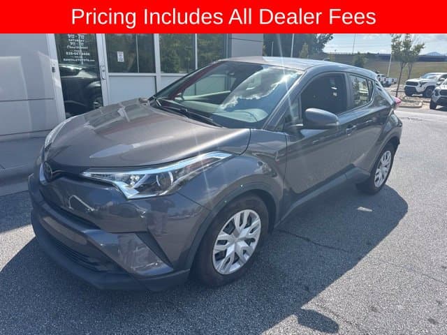 2019 Toyota C-HR LE — photo 1 of 10
