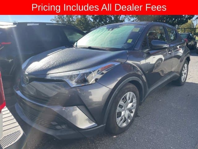 2019 Toyota C-HR LE — photo 1 of 13