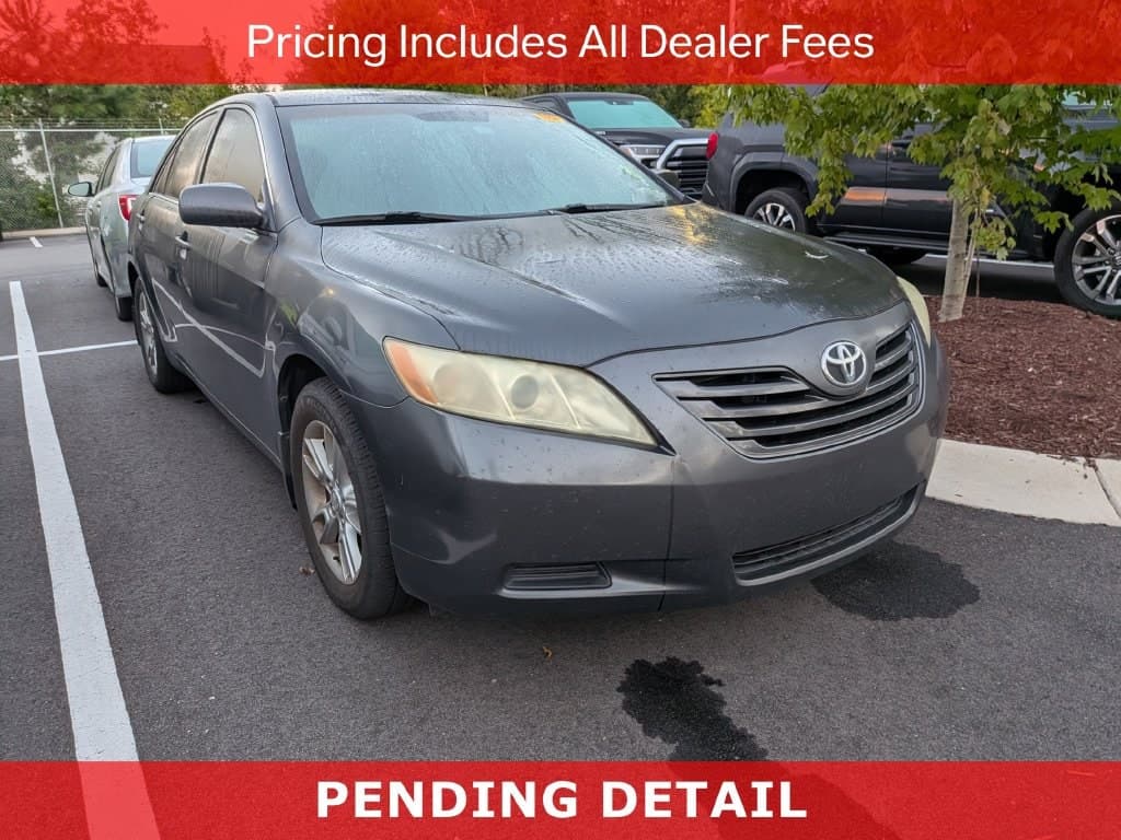 2009 Toyota Camry LE — photo 1 of 11
