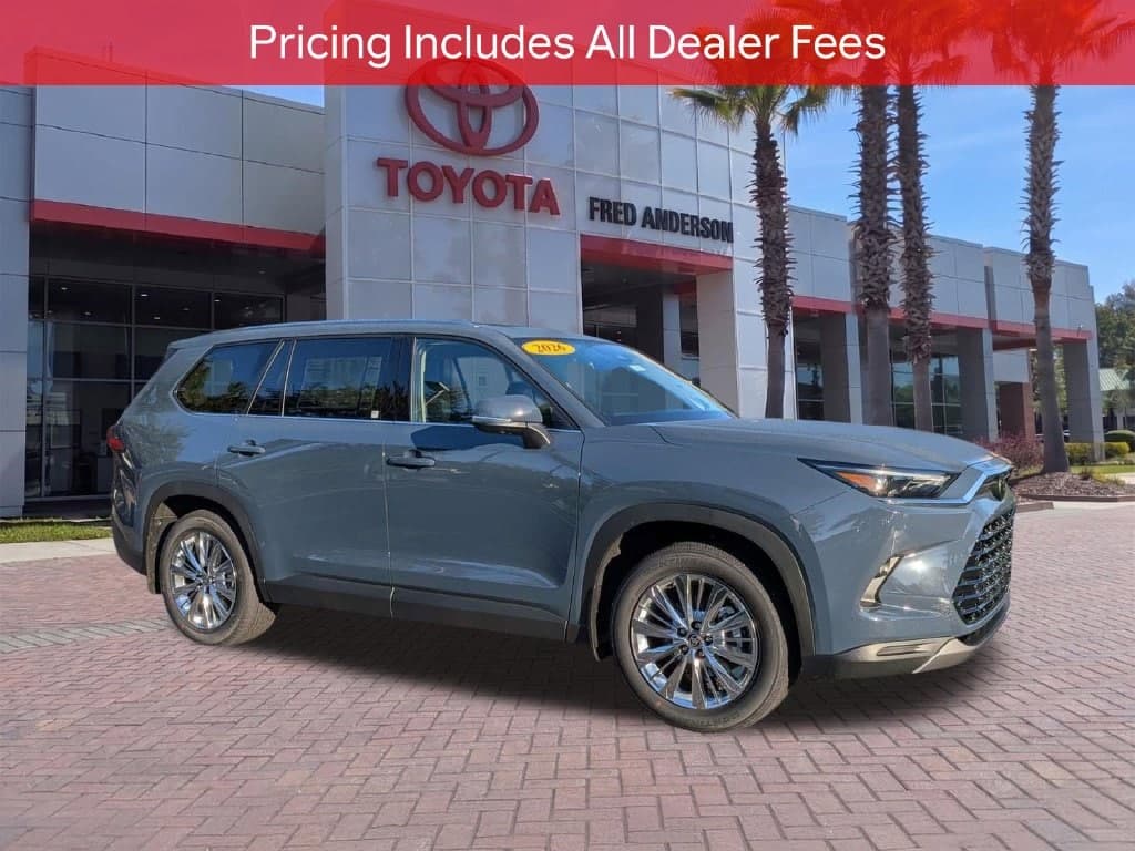 2026 Toyota Grand Highlander Platinum — photo 1 of 55