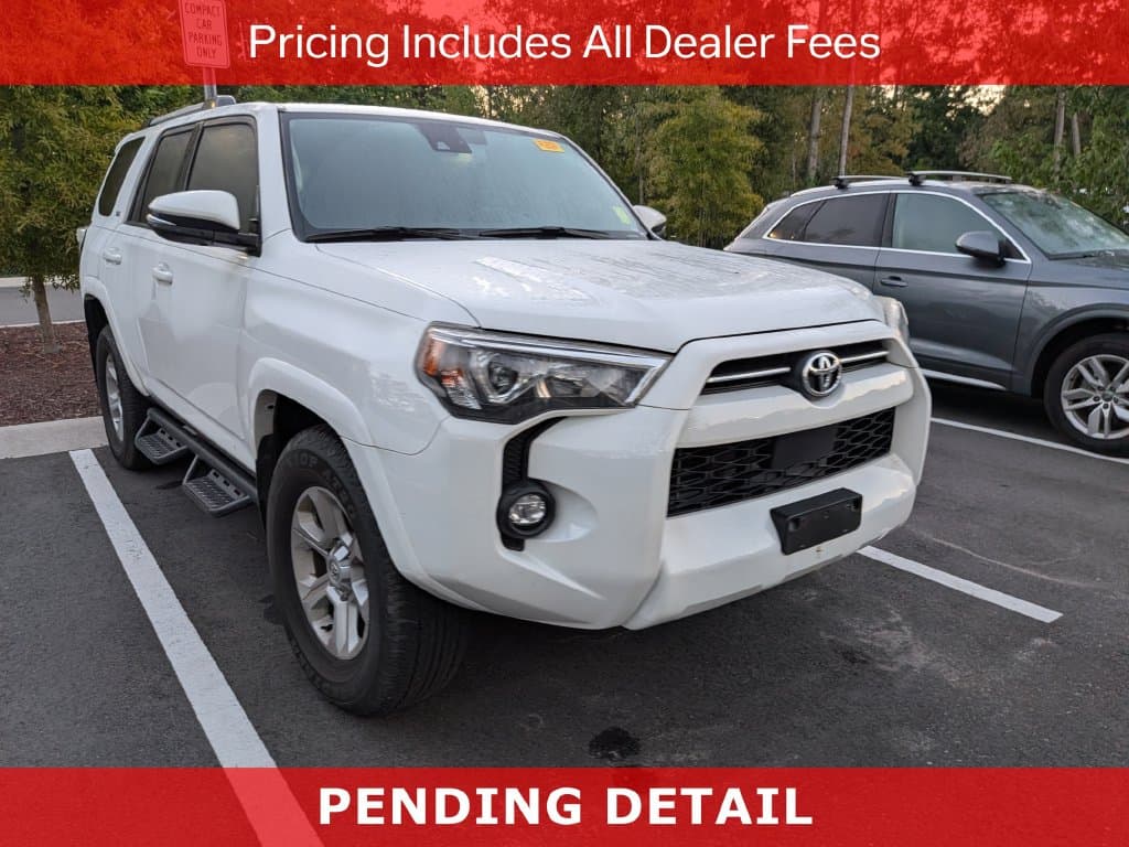 2023 Toyota 4Runner SR5 Premium — photo 1 of 11