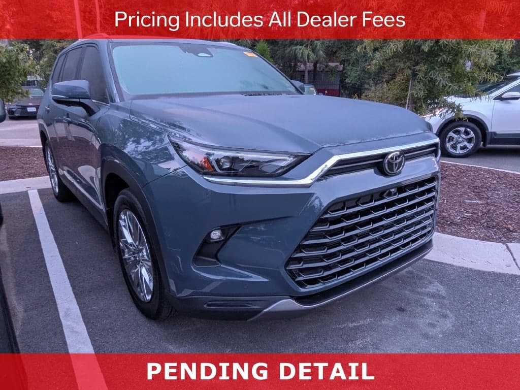 2026 Toyota Grand Highlander Platinum — photo 1 of 11