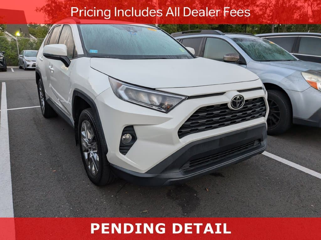 2021 Toyota RAV4 XLE Premium — photo 1 of 11