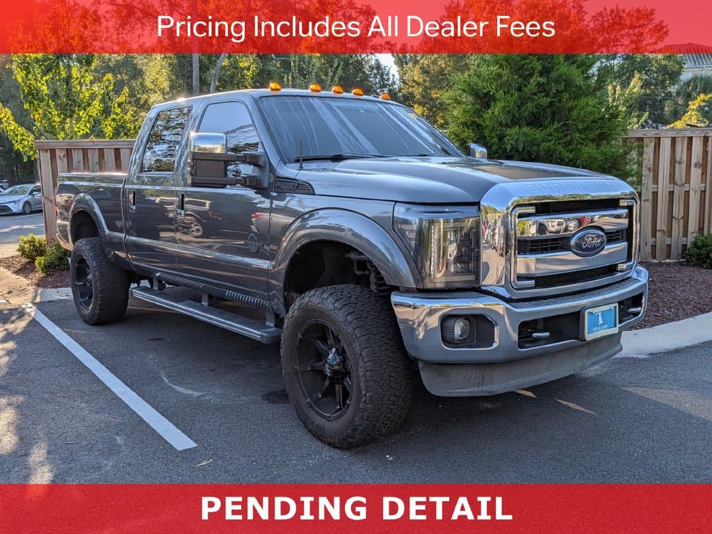 2016 Ford Super Duty F-250 SRW Lariat — photo 1 of 10