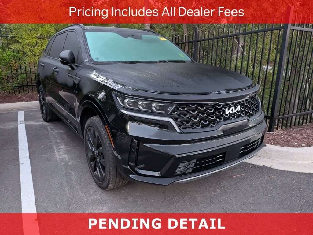 2023 Kia Sorento SX — photo 1 of 10