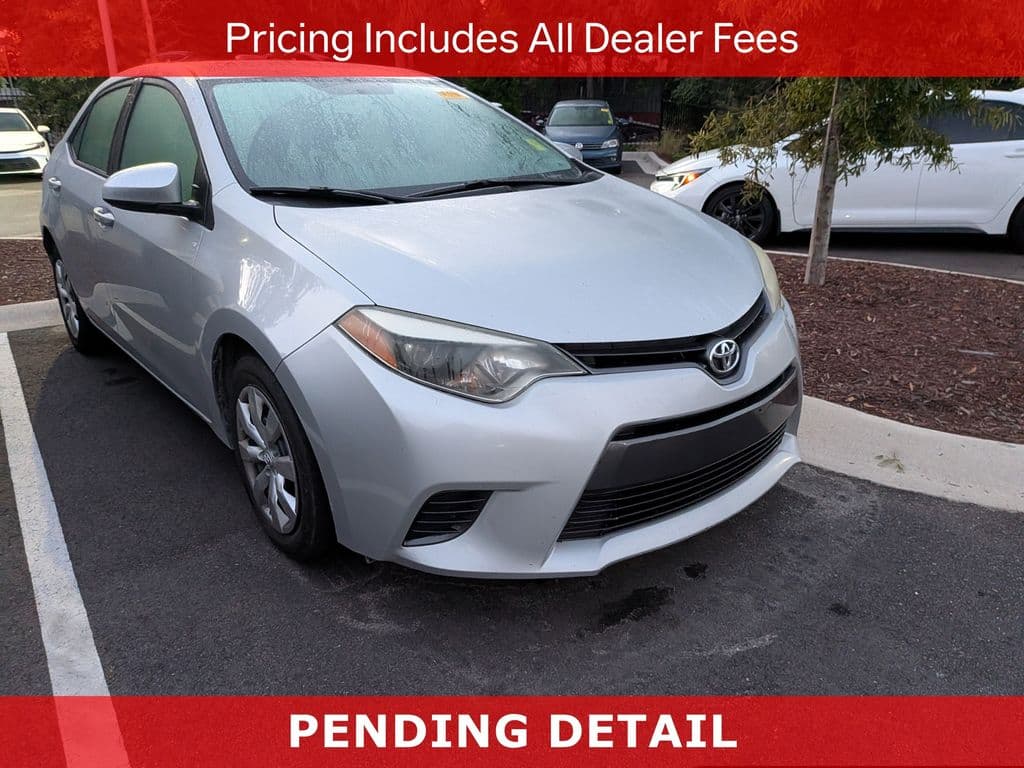 2015 Toyota Corolla LE — photo 1 of 11