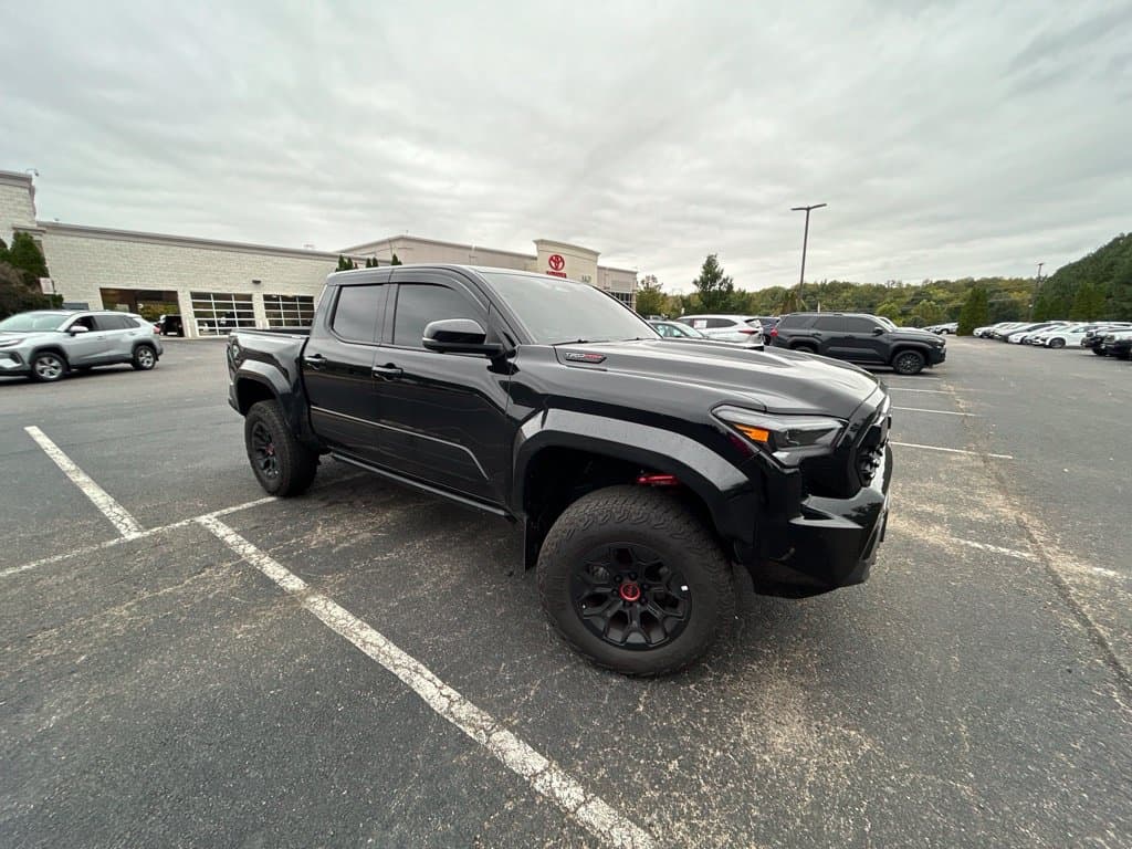 2026 Toyota Tacoma 4WD TRD Pro Hybrid — photo 1 of 7
