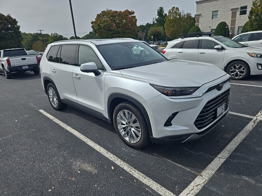 2026 Toyota Grand Highlander Platinum — photo 1 of 8