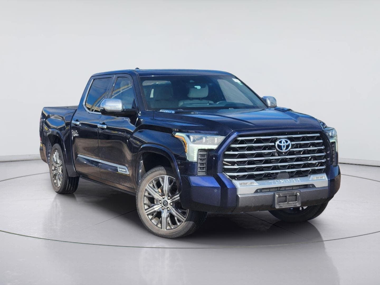 2023 Toyota Tundra 4WD Base — photo 1 of 34