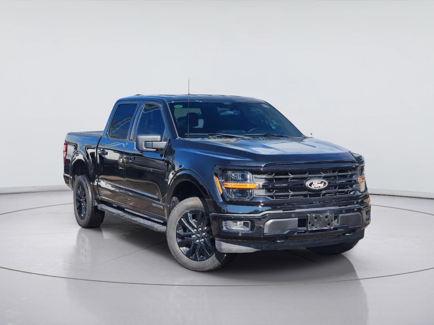 2024 Ford F-150 XLT — photo 1 of 26