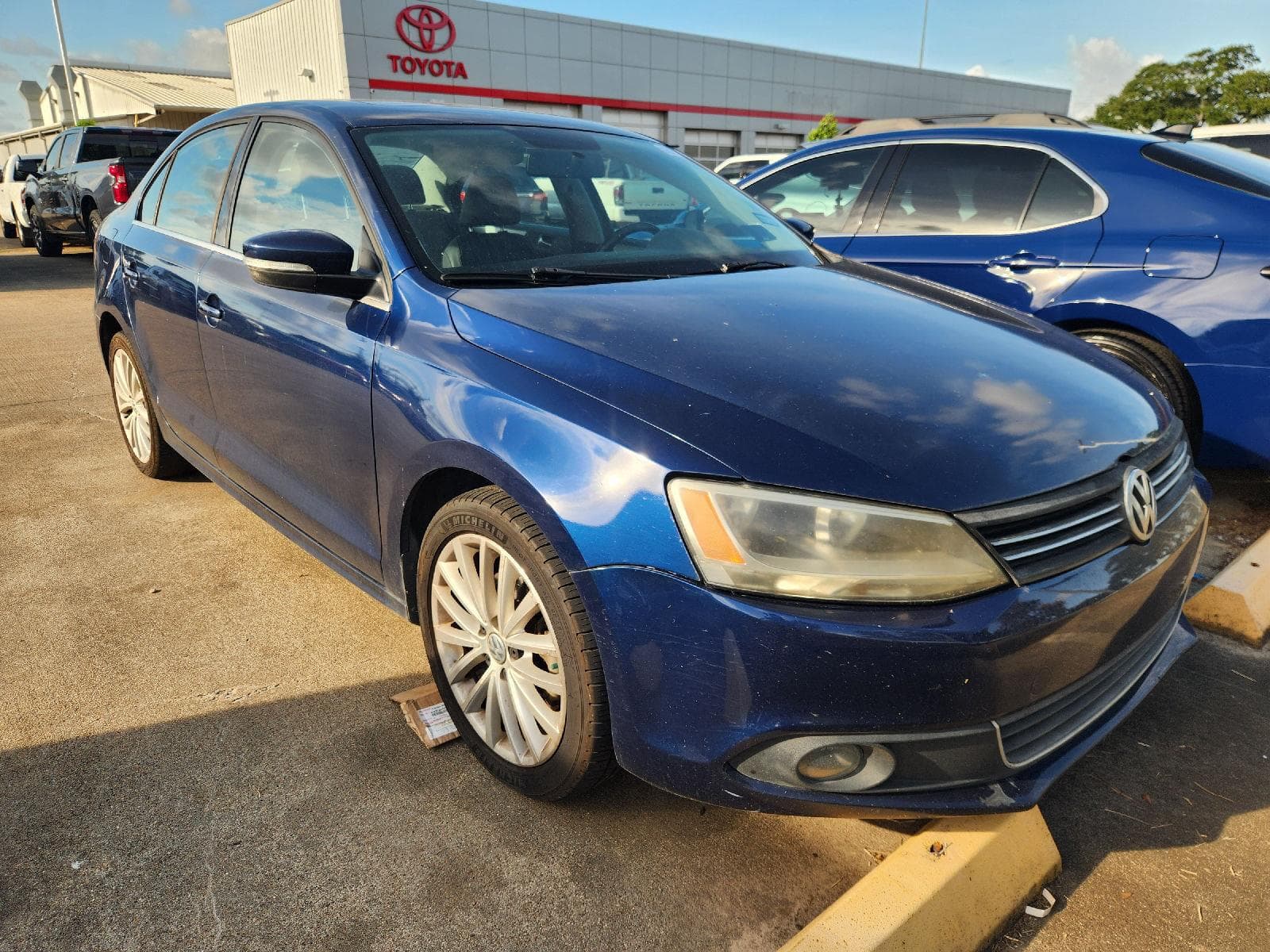 2012 Volkswagen Jetta Sedan SEL w/Sunroof PZEV — photo 1 of 10