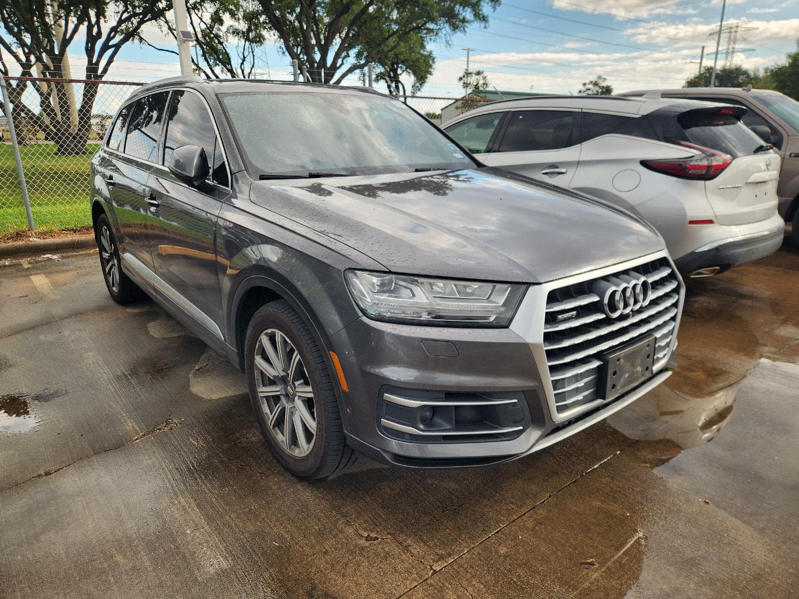 2019 Audi Q7 Premium Plus — photo 1 of 10