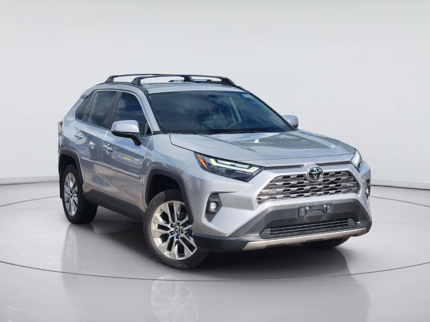 2025 Toyota RAV4 Limited — photo 1 of 28