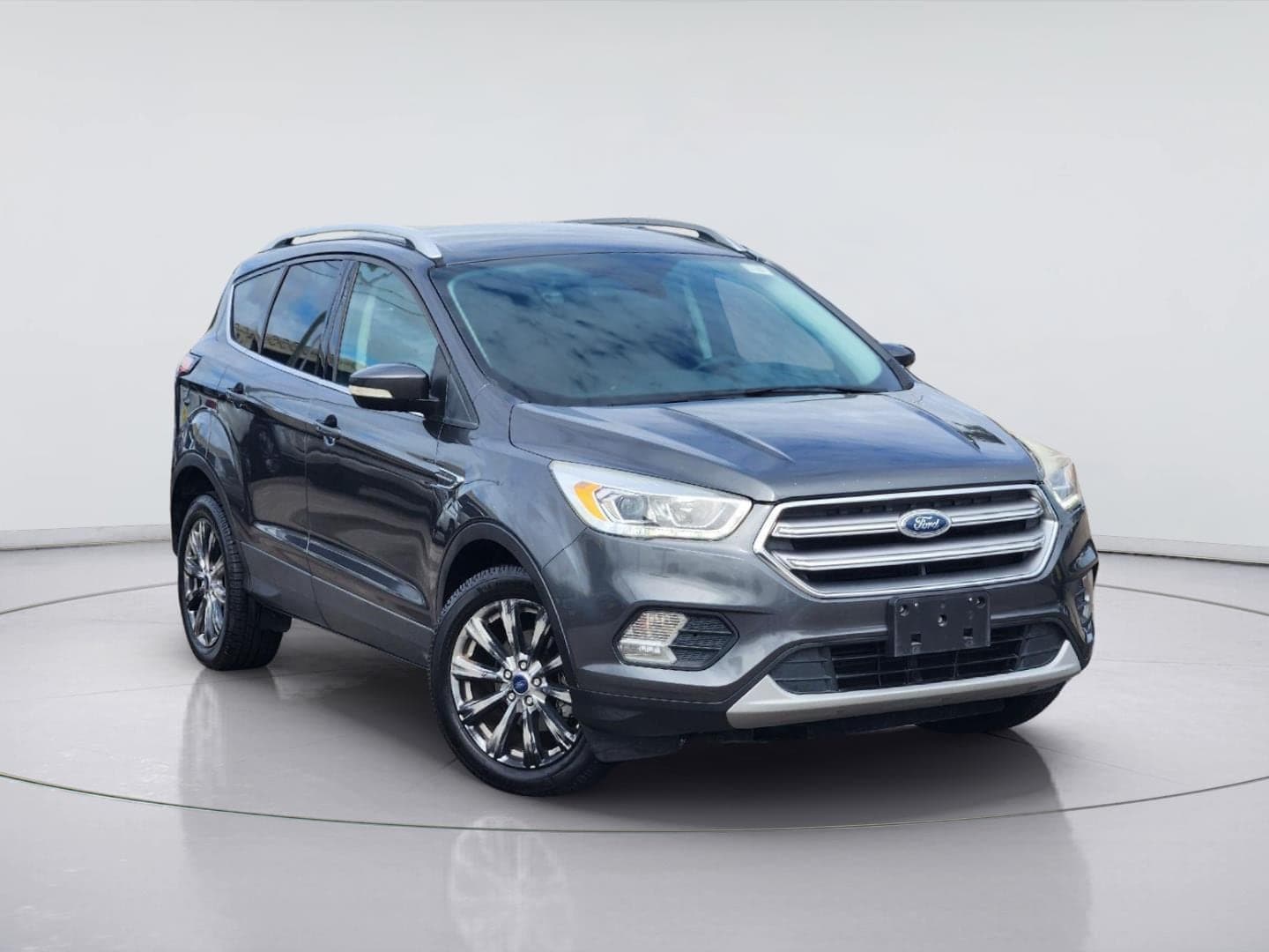 2017 Ford Escape Titanium — photo 1 of 33