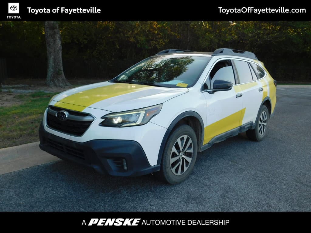 2020 Subaru Outback Premium — photo 1 of 10