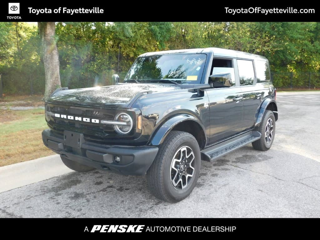 2025 Ford Bronco Outer Banks — photo 1 of 11