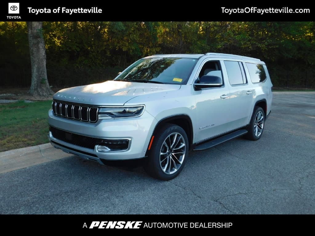 2024 Jeep Wagoneer L Series II — photo 1 of 12