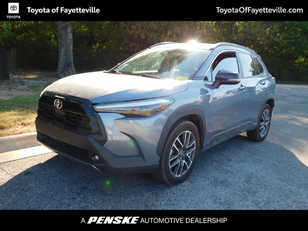 2026 Toyota Corolla Cross XLE — photo 1 of 11