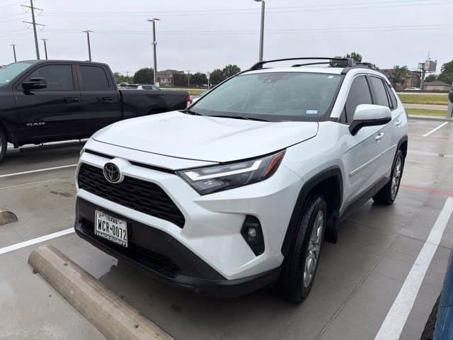 2025 Toyota RAV4 XLE Premium — photo 1 of 7