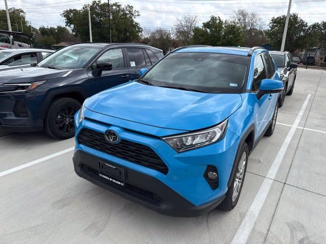 2021 Toyota RAV4 XLE Premium — photo 1 of 7