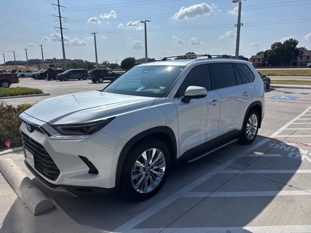 2026 Toyota Grand Highlander LE — photo 1 of 7