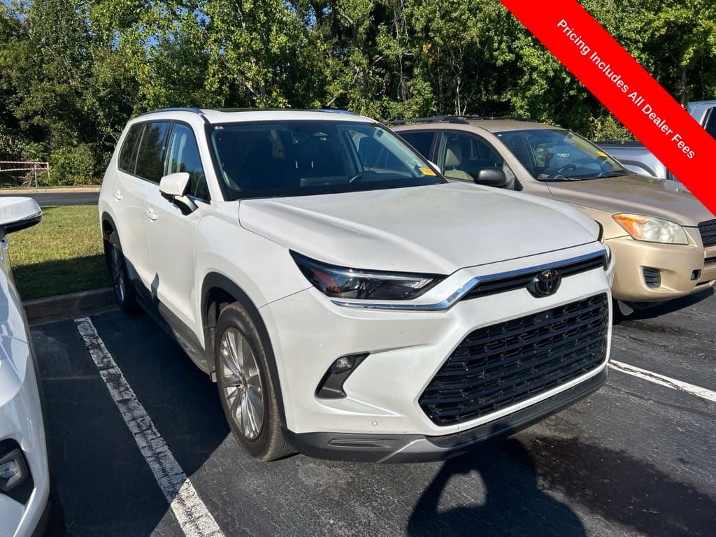 2024 Toyota Grand Highlander Platinum — photo 1 of 13