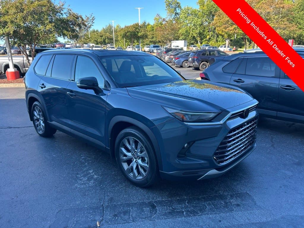 2024 Toyota Grand Highlander Base — photo 1 of 14