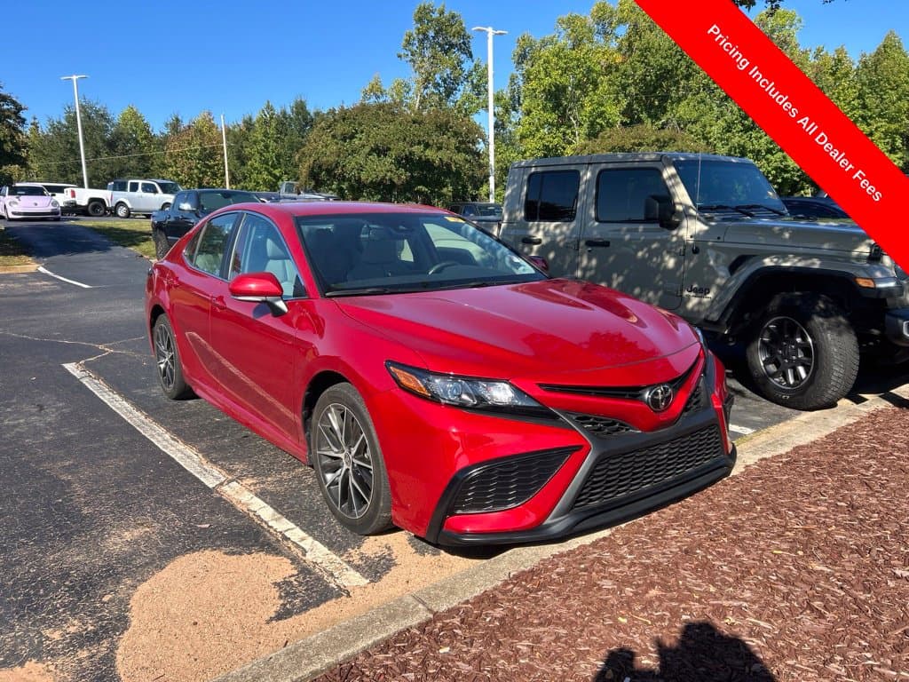 2021 Toyota Camry SE — photo 1 of 11