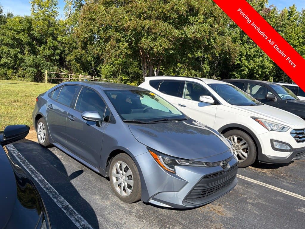 2024 Toyota Corolla LE — photo 1 of 11