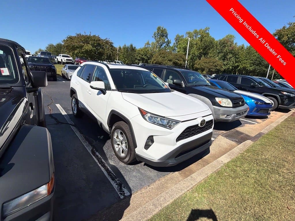 2021 Toyota RAV4 XLE — photo 1 of 11