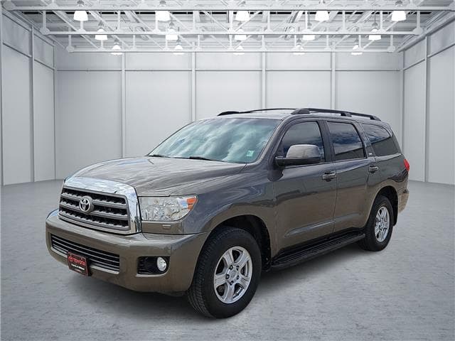 2017 Toyota Sequoia SR5 — photo 1 of 20
