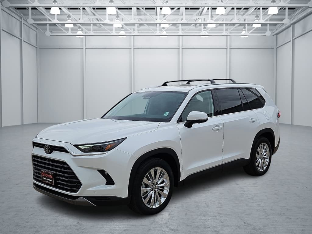 2024 Toyota Grand Highlander Platinum — photo 1 of 20
