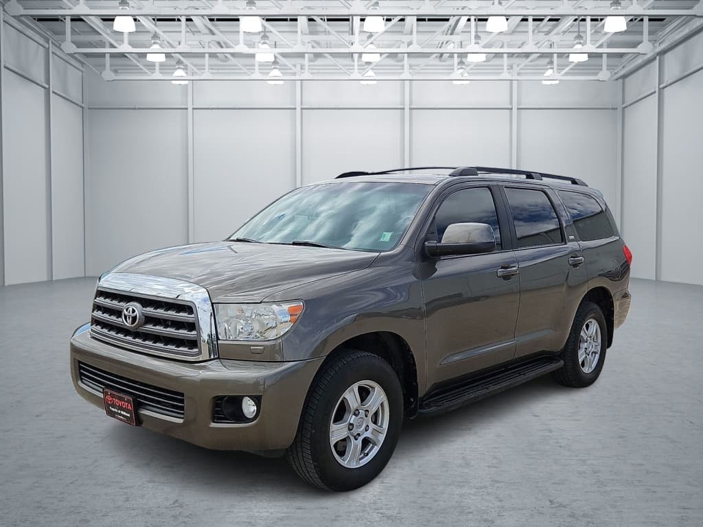 2017 Toyota Sequoia SR5 — photo 1 of 20
