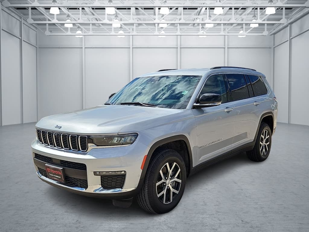 2024 Jeep Grand Cherokee L Limited — photo 1 of 20