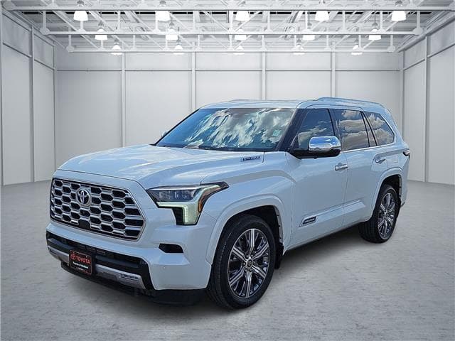 2023 Toyota Sequoia Capstone — photo 1 of 20